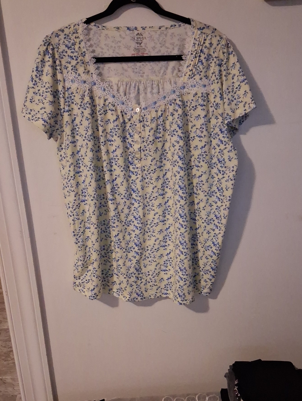 Lia Sophia Pale Yellow Floral Scoop-Neck Blouse with Blue Print